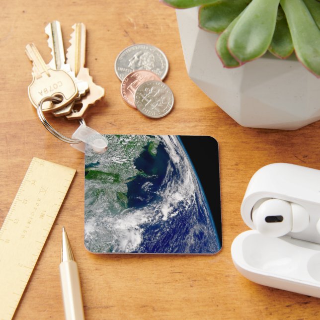 Orkanen Frances på en deljord. Nyckelring (Skrivbord)