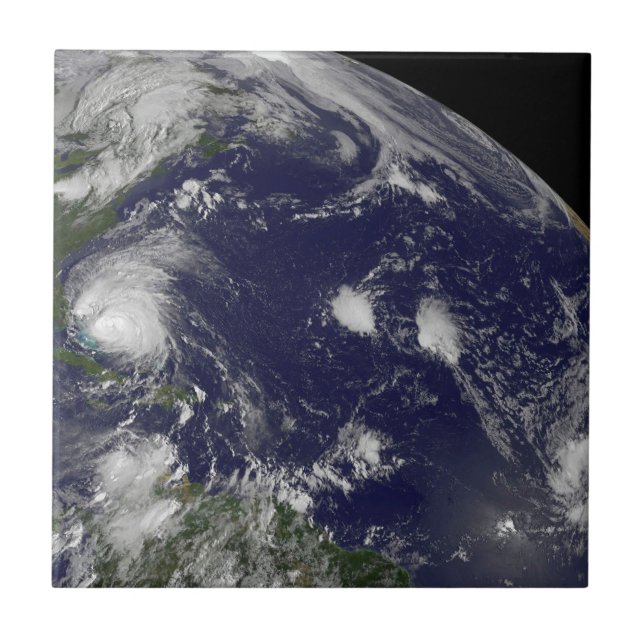 Orkanen Irenes Flytta genom Bahamas. Kakelplatta (Framsidan)