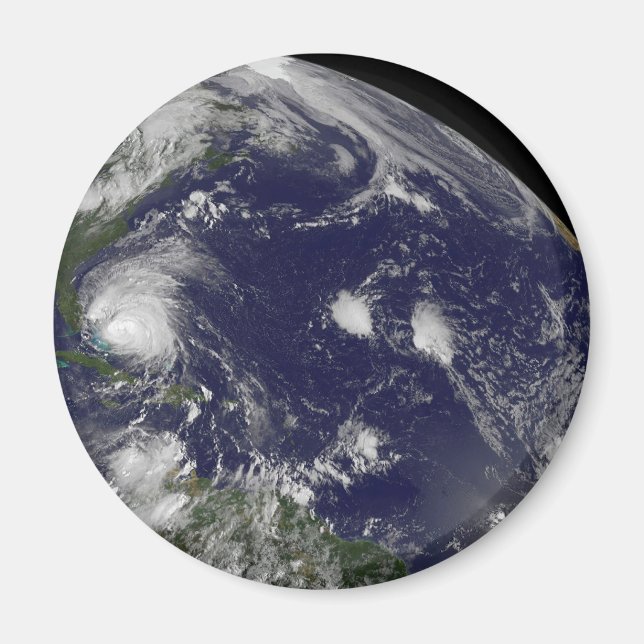 Orkanen Irenes Flytta genom Bahamas. Magnet (Framsidan)