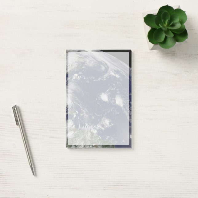 Orkanen Irenes Flytta genom Bahamas. Post-it Block (Kontor)