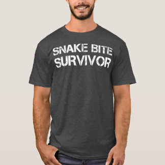 Orm Bita Survivor snake orsakade hälsoproblem T Shirt