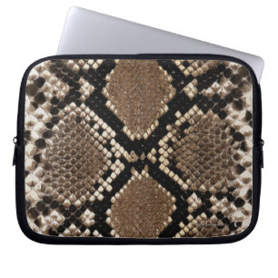 Ormen flår laptop sleeve