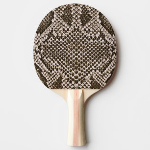 Ormen flår pingisracket
