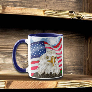 Örn framför American Flagga Patriotic Art Mugg