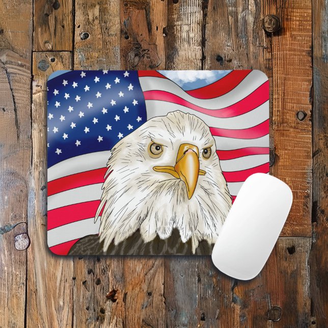 Örn framför American Flagga Patriotic Art Musmatta (Skapare uppladdad)