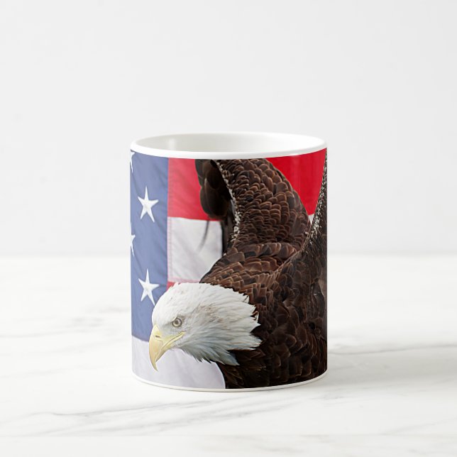 Örn med den amerikanska Flagga Kaffemugg (Center)