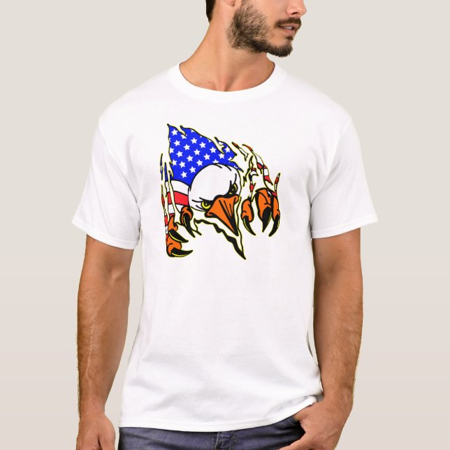 Örn Tearout med amerikanska flaggantatueringen T Shirt (Framsida)
