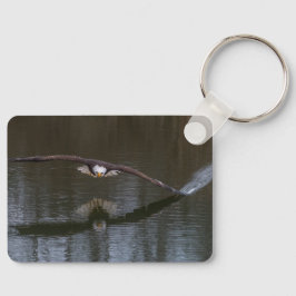 Örn under flygning nyckelring