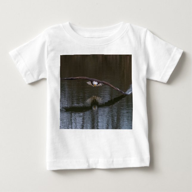 Örn under flygning t shirt (Framsida)