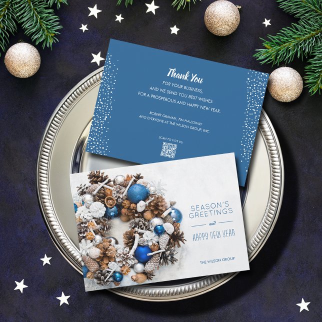 Ornament Gräs QR-kod (QR-kod) Julkort (Ornaments pine wreath business holiday cards feature your greeting and QR code on the back)