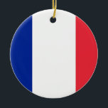 Ornament med flagga av Frankrike<br><div class="desc">Upptäck din julhelg med Fransk pride med hjälp av vår julprydnad med Frankrikets tricolor-flagga! Bygg upp helgdag-andan och visa kärlek för Frankrike med vårt noggrant utarbetade prydnadsföremål, som är försedd med Franskens flagga. Det djärva blå, vita och röda färg, som arrangeras i vågrät rand, fångar det väsentliga i Franskens arv...</div>
