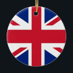 Ornament med flagga i Förenade kungariket<br><div class="desc">Upptäck din julhelg med det brittiska pridet genom att använda vår festliga julprydnad med Union Jack! Bjud in din helgdag-dekorator med Förenade kungarikets anda med vårt noggrant utarbetade prydnadsföremål, försedd med den ikoniska utformningen av Union Jack flagga. Det djärva röda, vita och blå färg, som arrangerats i ett utpräglat mönster,...</div>