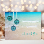 Ornament Tropical Beach-jul Vykort<br><div class="desc">Prydnadsföremål och julvykort på strandscenen. Skicka till vänner och familj från en tropisk plats och anpassa dig efter ditt val av hälsning och namnteckning på baksidan.</div>