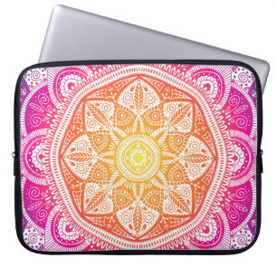 Ornamental blommigt mandala: färglös vintage. laptop fodral