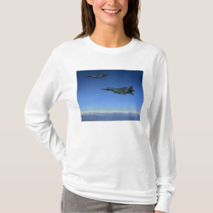 Örnar 2 för strejka för US-flygvapen F-15E T-shirt