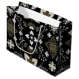 Ornate black and white floral pattern 