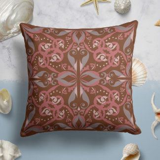 Ornate Elegance i Chestnut Brown Kudde