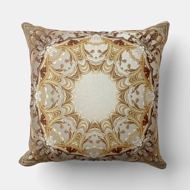 Ornate Gold Throw Pillow Kudde (Framsida)