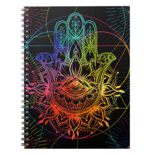 Ornate hamsa: handdragen nära mönster. anteckningsbok