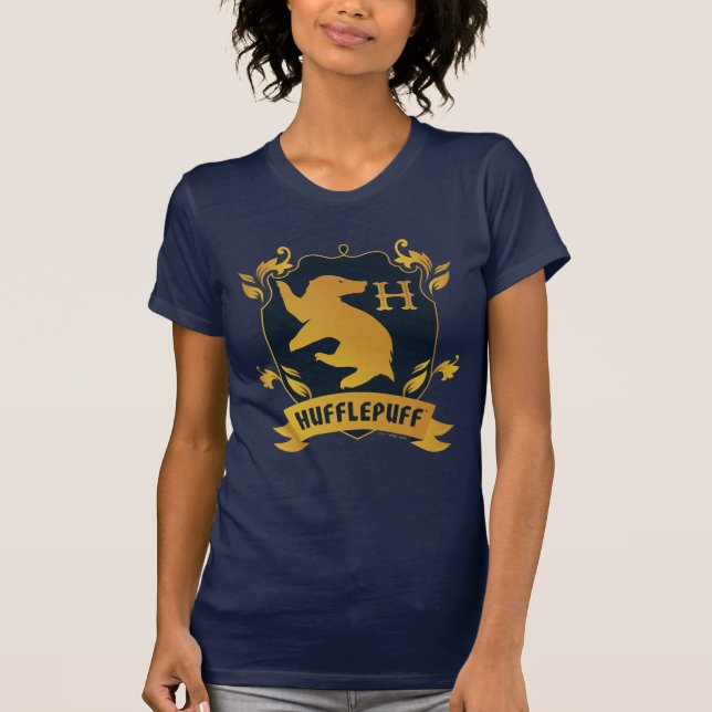 Ornate HUFFLEPUFF™ House-Vapensköld T Shirt (Framsida)