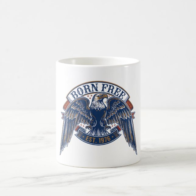 Örnemblem med Born Free-banner, majestätisk örn Kaffemugg (Center)
