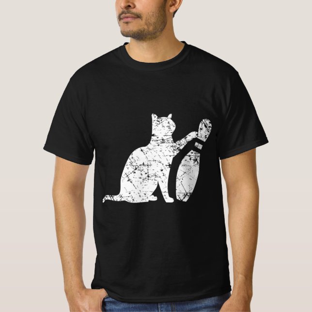 Ornery Alley Cat Tipping Bowling Pin Fun Team Gift T Shirt (Framsida)