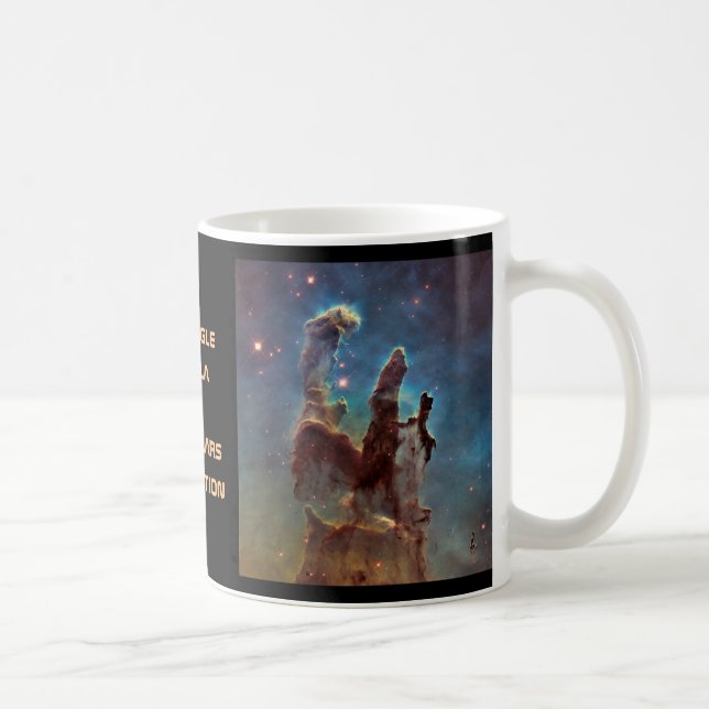 Örnnebulaen aka pelarna av skapelsen kaffemugg (Höger)