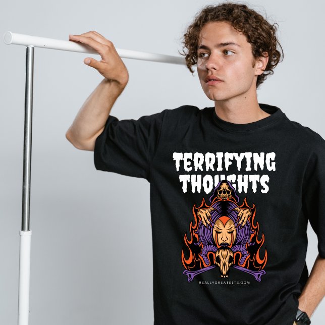 Oroväckande tankar bära T-Shirt (Skapare uppladdad)