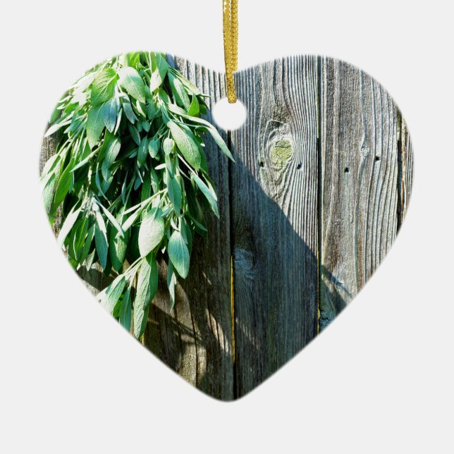 Örter av botaniskt grönt, nödrad, av trä julgransprydnad keramik (Framsidan)