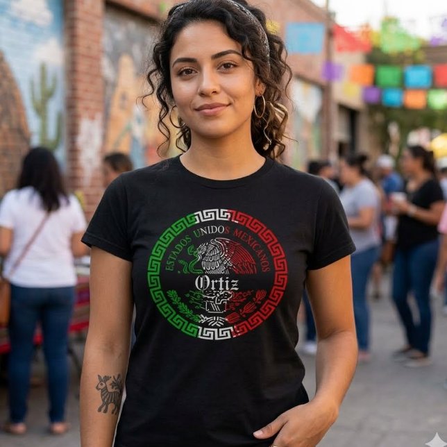 Ortiz Efternamn T-shirt (Ortiz Last Name T-shirt)