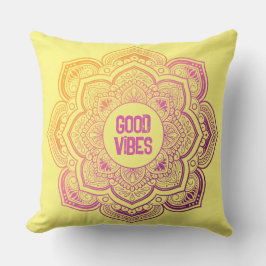 Oryn Mandala Personalized Throw Pillow Kudde