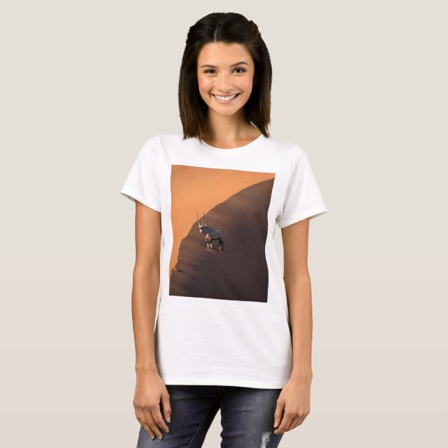 Oryx på kant, Namibia T Shirt (Hel framsida)
