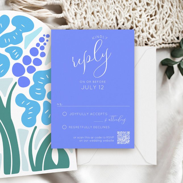 Osa för enkel LILA av onlineinbjudan till Retro-Bl Kort (Simple violet purple script formal QR code RSVP card sky blue retro boho floral arch wedding invite)