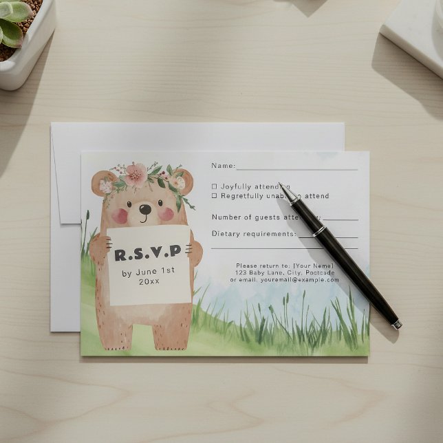 OSA kort för behållarskylt för kute (Cute bear-themed RSVP card for kids’ events, with playful flowers and space for guest responses.)