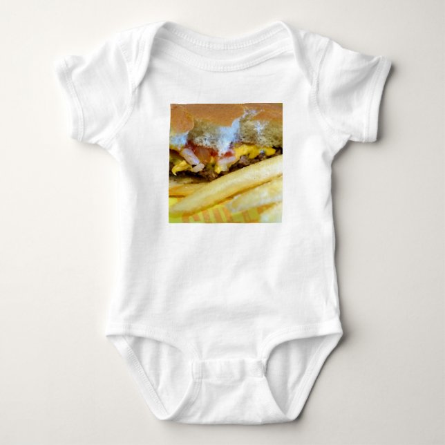Ost burger och Fries Tee Shirt (Framsida)