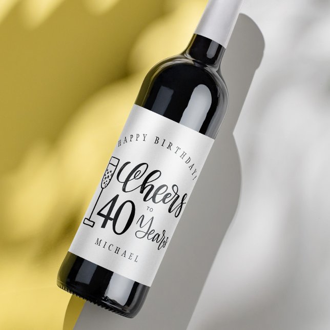 Ost till manar i alla åldrar vid grattis på födels vinflaska etikett (Skapare uppladdad)