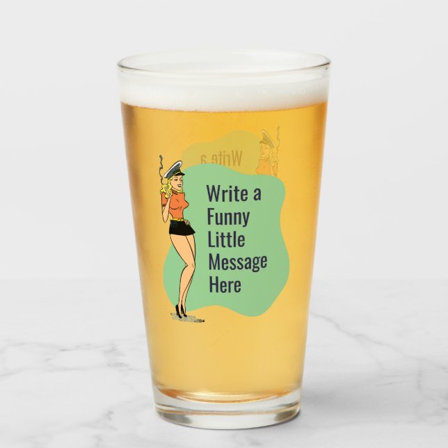 Ostörd attityd: Pinupet Retro-Chic Glaskopp (Framsida fylld)