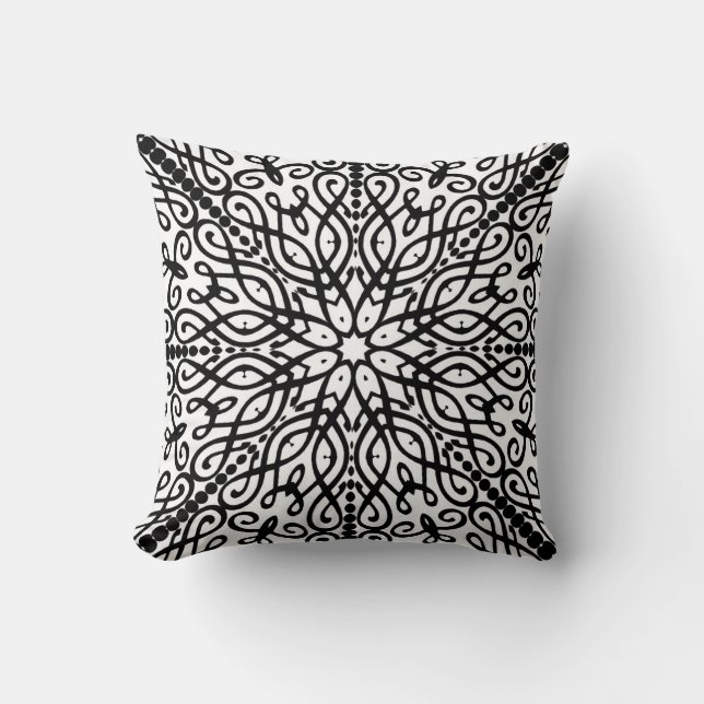 Östra Batik Winter Mandala Cushion Kudde (Framsida)