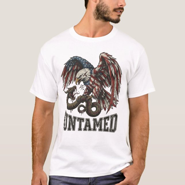Otämjd Patriotisk Örn vs Orm Biker T-Shirt USA (Framsida)