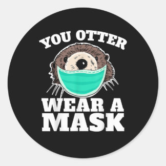 Otter Bära en mask lustig Otter Social Runt Klistermärke
