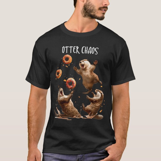 Otter Chaos Funny Bagel Fighting Sea Otters Pun An T Shirt (Framsida)