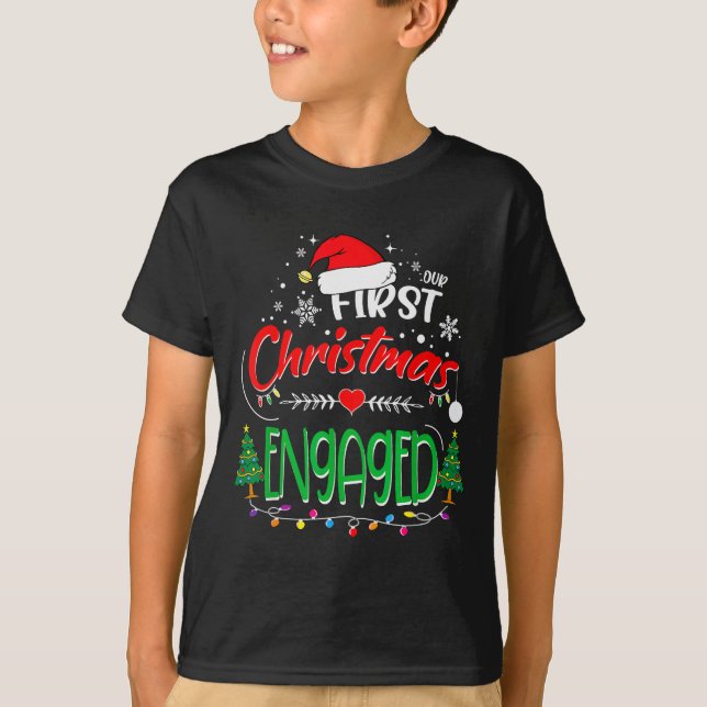 Our First Christmas Engaged 2021 1st Christmas  T Shirt (Framsida)