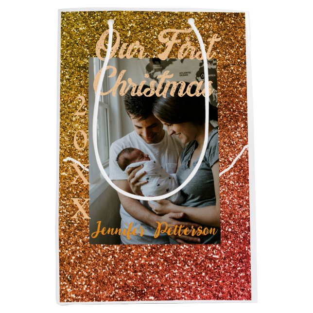 Our first Christmas orange red glitter photo year (Framsidan)