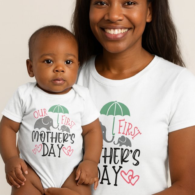 Our First Mother’s Day Elephant & Umbrella  T Shirt (Skapare uppladdad)