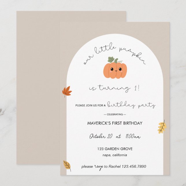 Our Little Pumpkin First Birthday Invitation Inbjudningar (Fram/baksida)