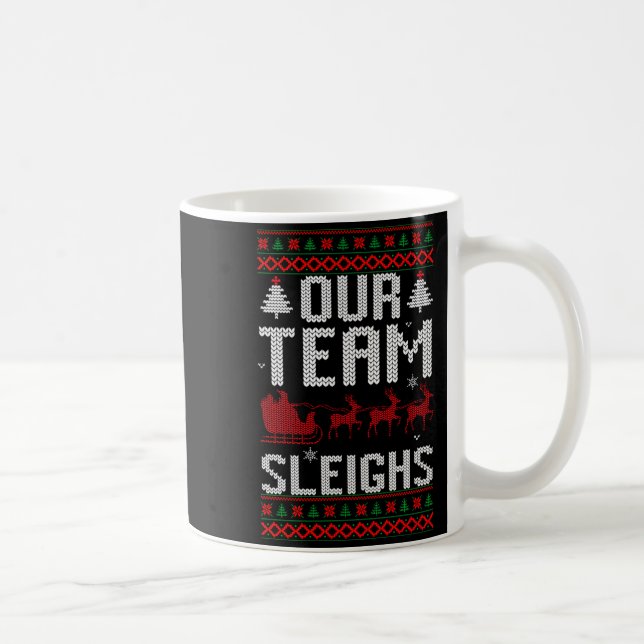 Our Team Sleighs Christmas Reindeers Santa's Long  Kaffemugg (Höger)
