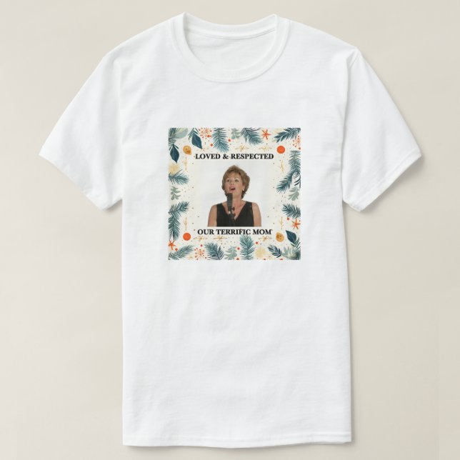 Our Terrific Mom™ T-Shirt (Design framsida)