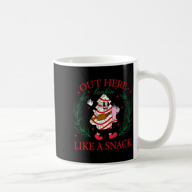 Out Here Looking Like A Snack Funny Christmas Tree Kaffemugg (Höger)