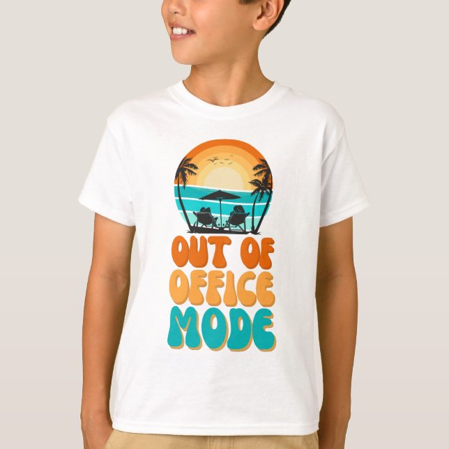 Out of Office Mode T Shirt (Framsida)