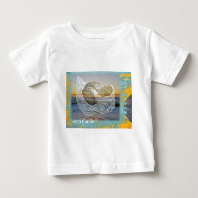 Outer Banker North Carolina Seashell & Surfa Tee Shirt (Framsida)